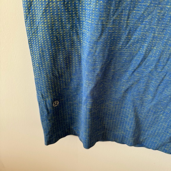 Lululemon Tank Size L - Picture 2 of 5